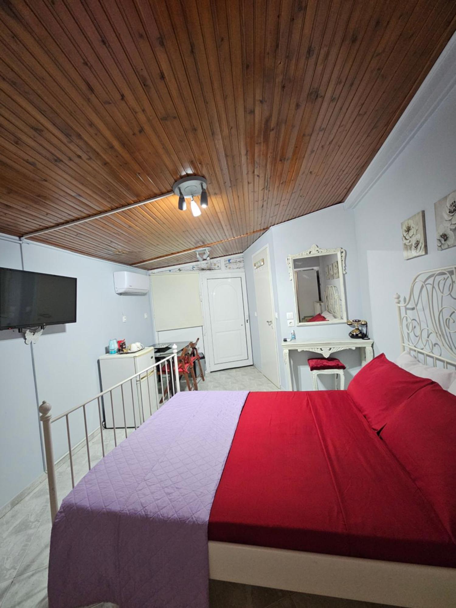 Με Θέα Το Κάστρο Apartamento Nafpaktos Exterior foto